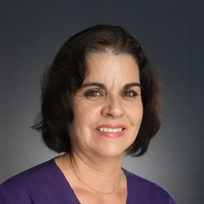 A headshot photo of Victoria